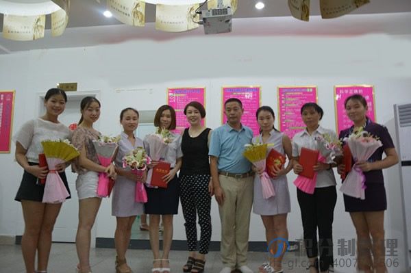 重庆纤秀婷实行积分制管理模式全体员工工作积极性高涨(图1) 1-20030R04006154.jpg